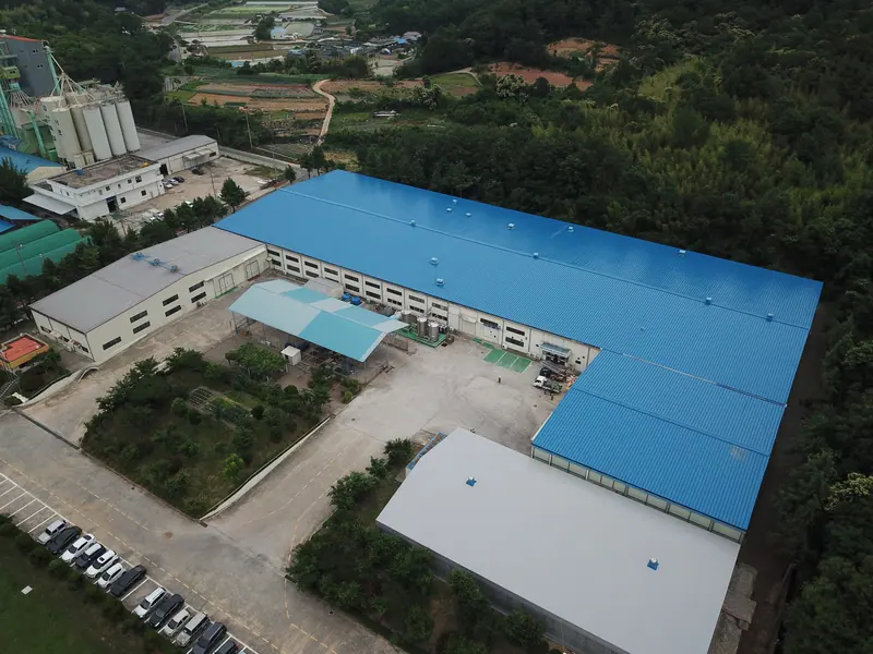 평택 포승 3,000평 우레탄폼 지붕 칼라강판 공사 시공 후 · 완료