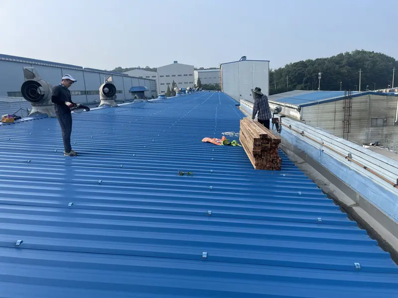 인천 남동공단 공장 부분 지붕 재시공