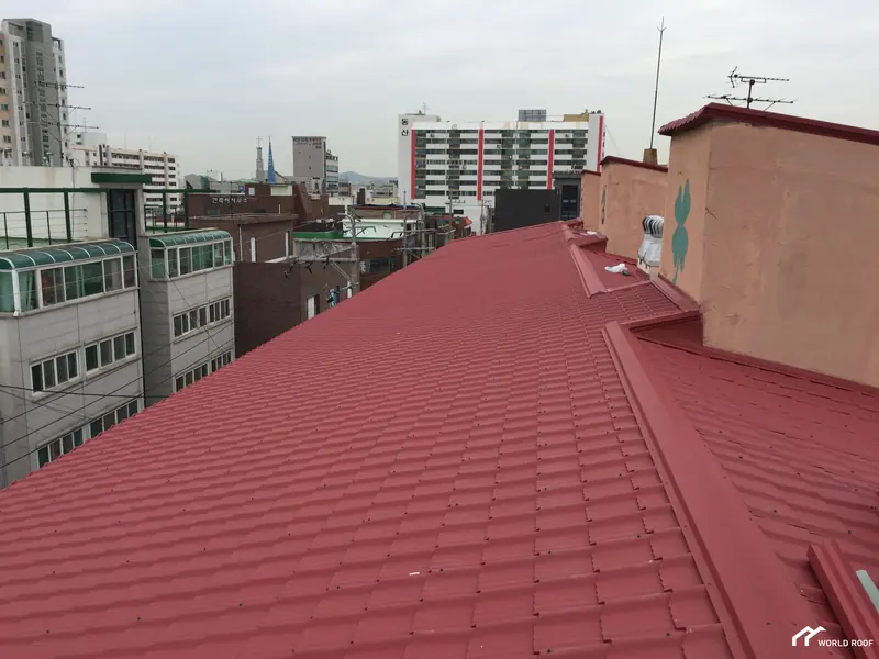 청주 산남주공3차 아파트 기와지붕 칼라강판 교체 시공 후 · 완료
